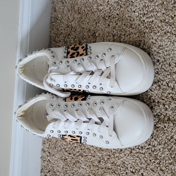 Steve Madden leopard/studded detailed sneakers - Picture 5 of 14